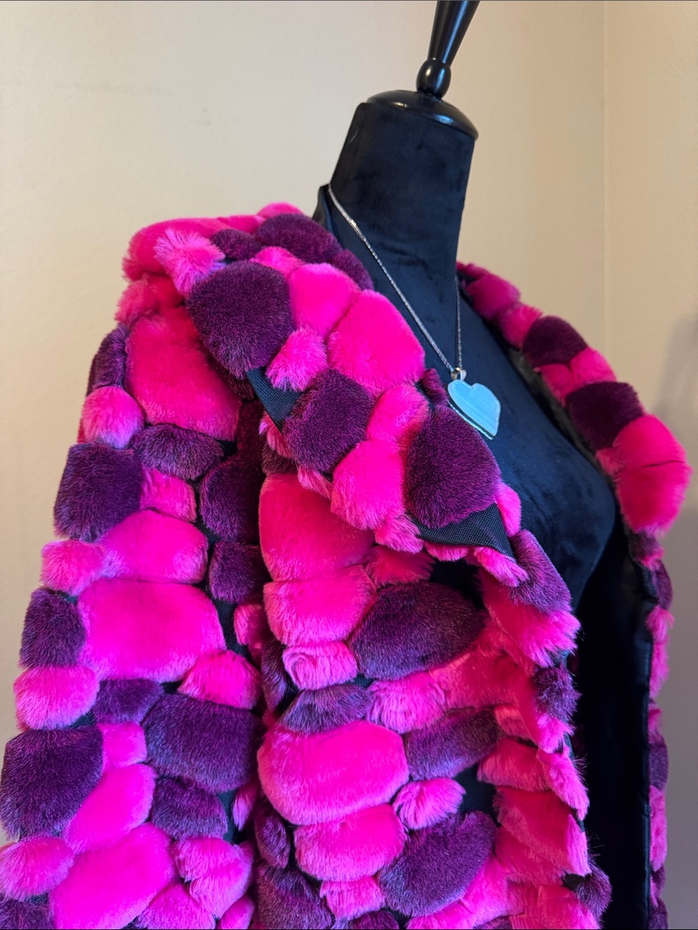 VINTAGE 90’s!!! Women’s Pink & Purple Faux Fur Coat - Picture 10 of 10